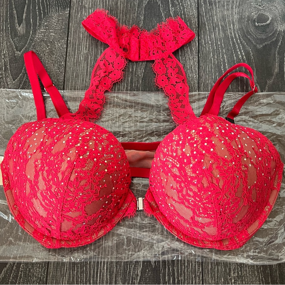 Victoria’s Secret Very Sexy lace and choker neck push up bra